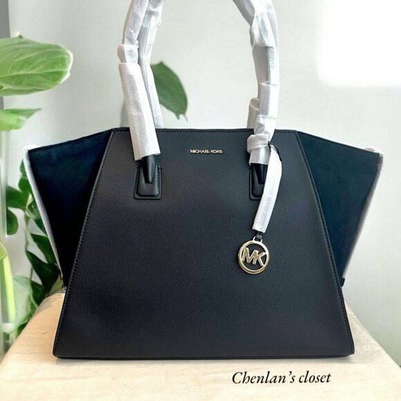 NWT Michael Kors XL Tote - Picture 1 of 11